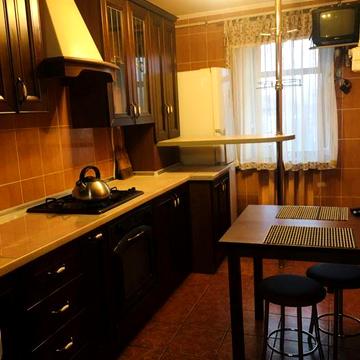 Продам 3-кімнатну квартиру м. Золотоноша ЖК ЖБК