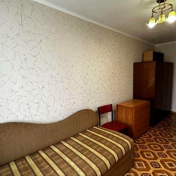 Продаж 2к.кв вул.Бутоми 4