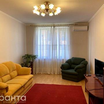 Здається 2 кім. квартира з виглядом на озеро!