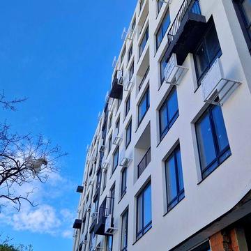 Новобудова у ближньому центрі на Навроцького 2 кімнатна Жк " Бузковий"