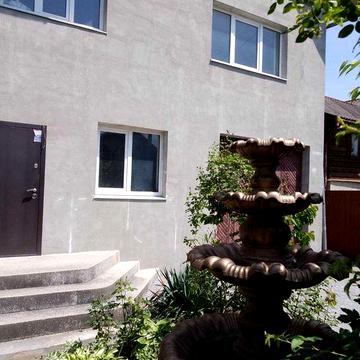 Здам на довгий термін будинок в Івано-Франківську по вул. Січинського.