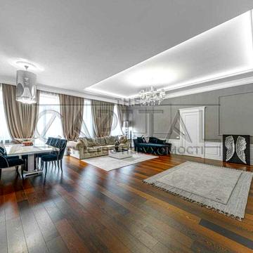 Продаж квартири центр Києва - 175 м² царський будинок, 4 спальні - гараж, паркінг, дизайнерський ремонт, преміум житло. ГАЗ світло не вимикають