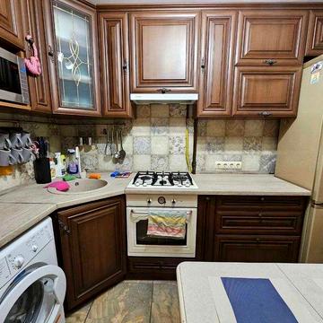 Продаж квартири недалеко від метро Шулявка. Рядом парк.