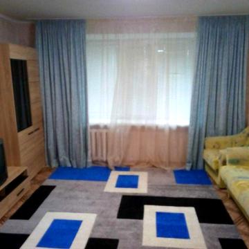 Сдам 3 ком. кв. на Подоле, ул Миру д7  ост Б. Хмельницкого.