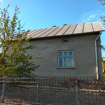 Будинок центр міста Хоростків