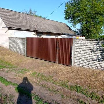 Вільна Терешківка — продаж земельної ділянки з будівлями