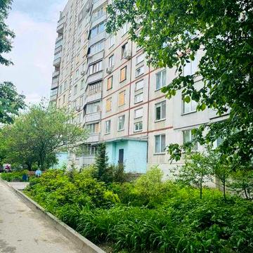 2-х комнатная квартира возле метро продается