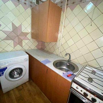 Сдам 2-комнатную квартиру пр. А. Поля (Кирова) Титова пр. Б. Хмельницкого.