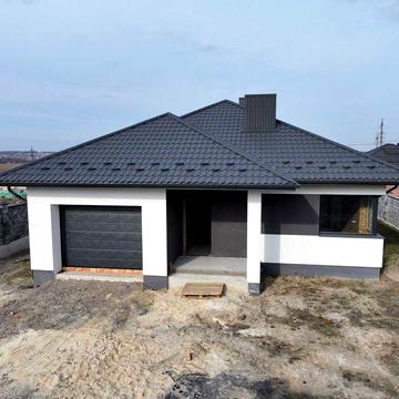 Продам будинок з гаражем. Газифікований. 130м². 7сот. Луцьке кільце