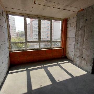 Продаж 2к квартири 67.25 кв. м на вул. Євгена Мєшковського