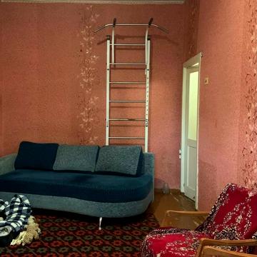 Південний просп., 27
