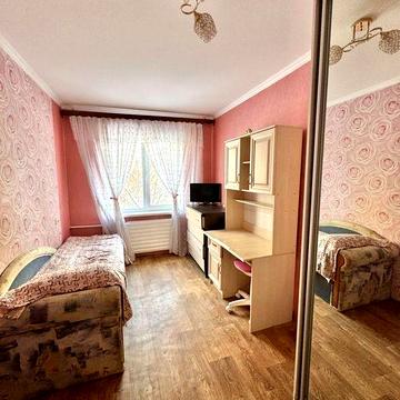 єВідновлення! 2-кімнатна квартира біля ринку Нива на Коваленка (Пухова)