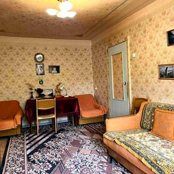 2 кімнатна, Вартові Неба