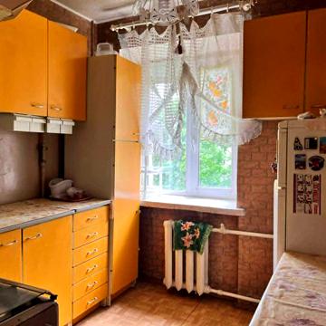 2 кімнатна, Вартові Неба