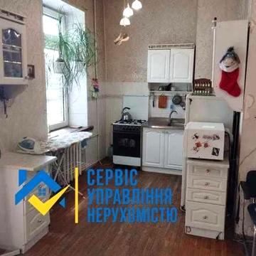 продам квартиру -студию в центре м.Бекетова