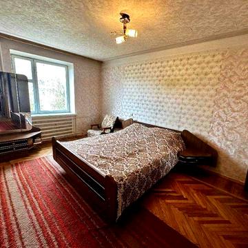 Продаж 3к квартира чешка середній поверх