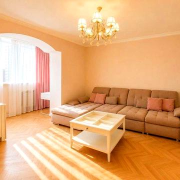 Кадетський Гай 3, оренда просторої 3к квартири, 94 м², 4-й поверх