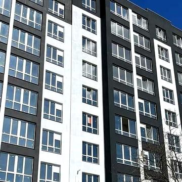 Продаж квартири на 5 поверсі, розтермінування, Чорновола