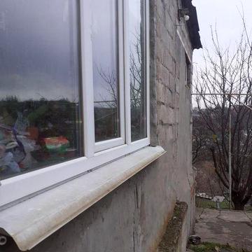 Робочая р-н Металлургів продаж будинку з ділянкою 16 сот