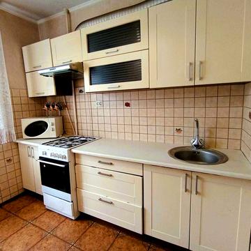 $$ Оренда квартири, бізнес-район 12 Школа