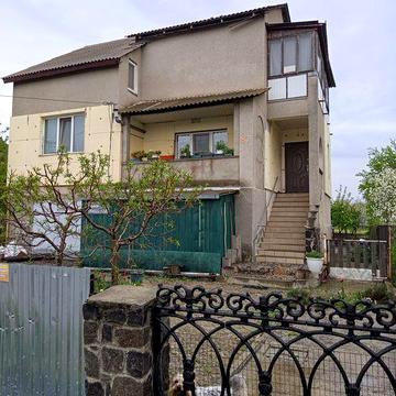 м.Шпола,великий будинок для великої родини .По Сертифікату можна