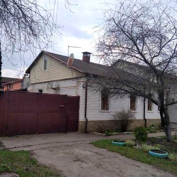 Продается пол дома в районе метро Киевская(10 мин,пешком)