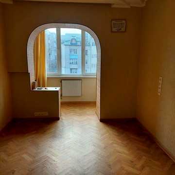 Продаж 3к Квартира Коновальця вулиця