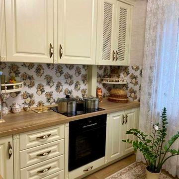 Продається 2 кім квартира Г.Крут 45