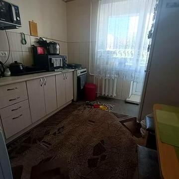 Простора 3-кімнатна квартира пр-т Лушпи