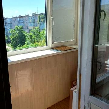 Продам 3 кімнатну квартиру біля Дніпроплаза