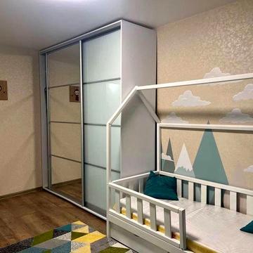 Продаж 2к квартири з меблями Малий ринок ЖК ОСББ