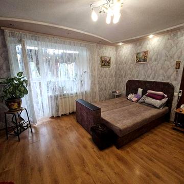 Продам 3 кімнатну квартиру в Дергачах по вулиці Садова
