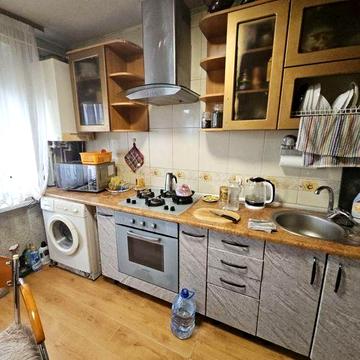 Продам 3 кімнатну квартиру в Дергачах по вулиці Садова