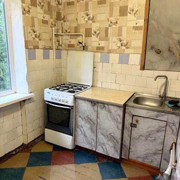 Продам 2х.ком.квартиру5/5 проспек В.Стуса!