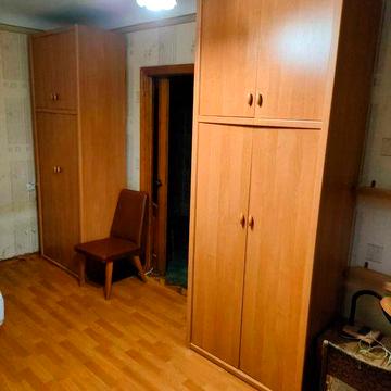 1 кімнатна квартира на 4 прверсі 5 поверхового цегляного будинку біля 23 школа