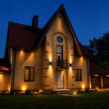 продам будинок 240 м. біля лісу у котеджному містечку