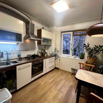 2 кімнатна метро Лівобережна , вулиця Микільсько-Слобідська, 4