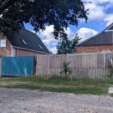 Холодная гора, 1/2 дома