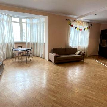 Оренда 3к квартири, Київ вул. Вʼячеслава Чорновола 25