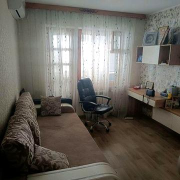 Продам 2 кімнатну квартиру на Садах 1