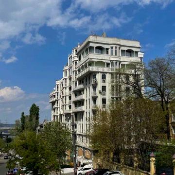 Продаж,  Квартира,  3 комнаты,  101 м²,  ЖК Шах-Намэ,  Военный Спуск,  Центр,  Одесса