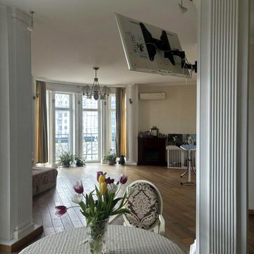 Продаж,  Квартира,  3 комнаты,  140 м²,  Мукачевский пер,  Центр,  Одесса