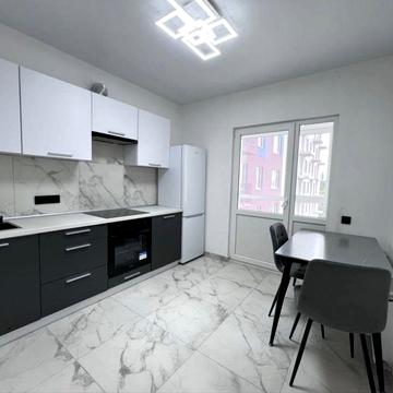 Продам 1 кімнатну з меблями  ЖК Зіг Заг