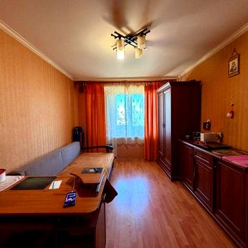 Продаж трикімнатної квартири на площі Перемоги