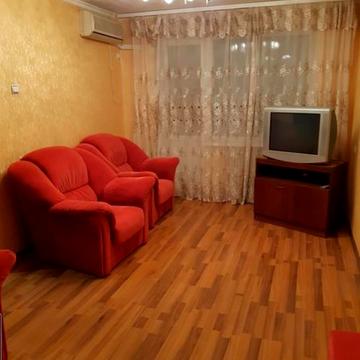 Метробудівська вул., 4