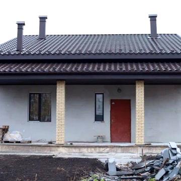 Великий будинок зроблений під чистову обробку