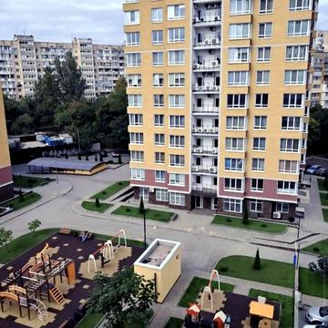 Владислава Бувалкіна вул. (Бочарова Генерала), 35-Б