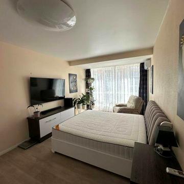Продаж 1 кім квартири з якісним ремонтом та автономним опаленням. 48 м2.Меблі і техніка залишаються. Жабинського