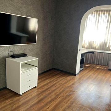 2-комнатная квартира, на Таирово, ул. Королева, с евроремонтом, на 7 этаже! Можно под программы!!