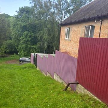 Будинок біля центру міста
